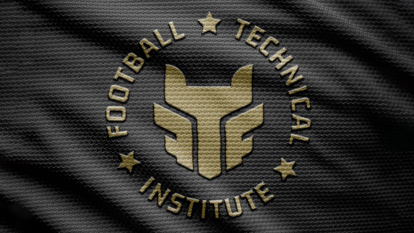 Logotipo profesional de Football Technical Institute con diseño elegante y moderno